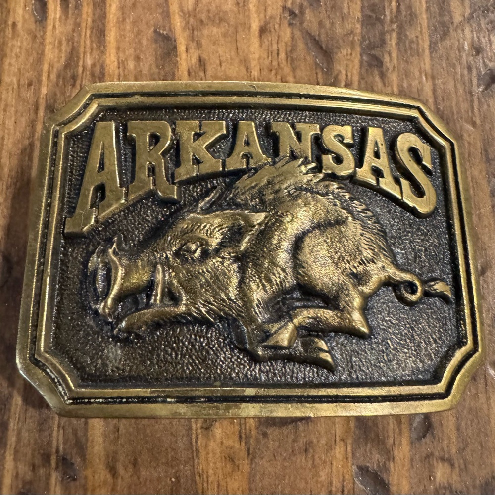 Vintage 1987 University of Arkansas Razorbacks Heritage Mint Brass Belt Buckle
